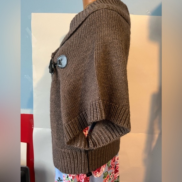 💖Host Pick💖 BCBGMax Azria NWT wool-blend poncho sweater - Picture 3 of 10